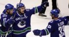 Streaking Canucks roll into St. Louis