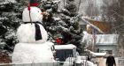 Giant snowman rises again in Alaska - mysteriously