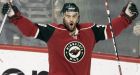 Canucks sign Pavol Demitra