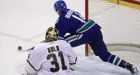 Canucks beat Stars 4-3, tied for division lead